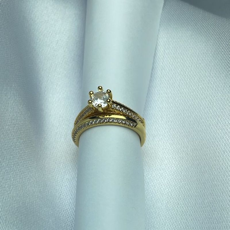 Anel Solitário e Aparador