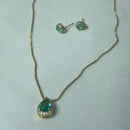 Conjunto Gota Verde Cravejada