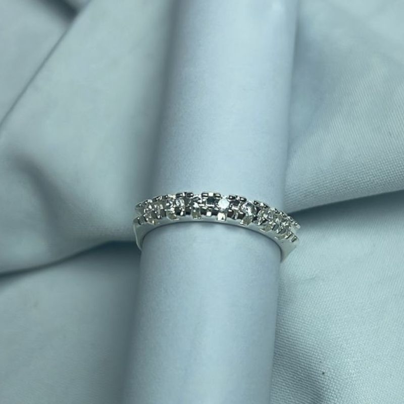 ANEL SOLITARIO CRAVEJADO