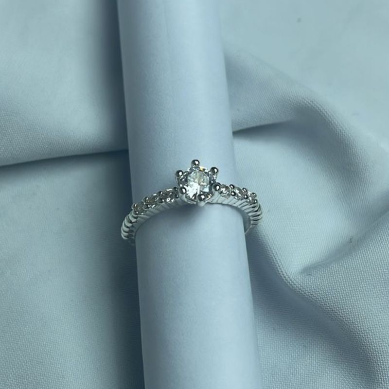 Anel Solitário Ponto de Luz