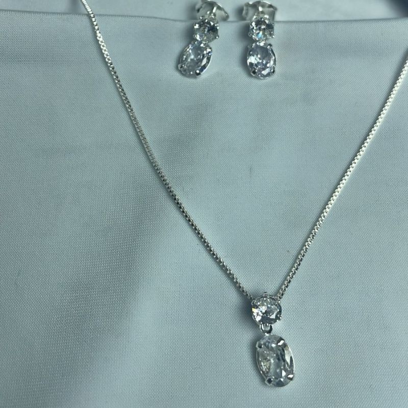 Conjunto pedra oval cristal