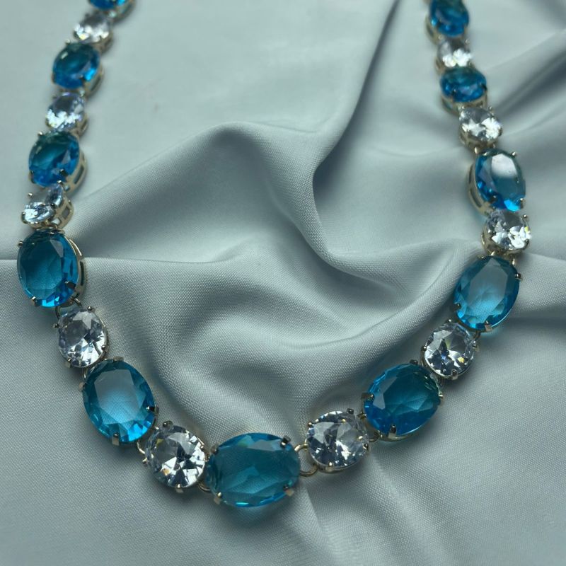 Colar Cristais e Azul Ovais