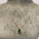 Colar c pingente gota verde